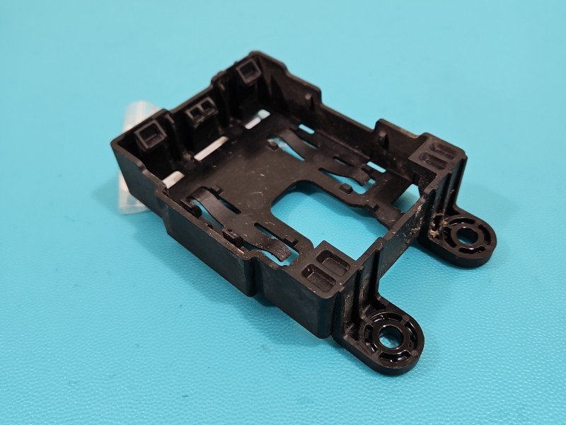 Mocowanie uchwyt Dacia Sandero III 20-