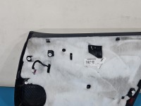 Tapicerka drzwi przód lewa boczek Audi A3 8P