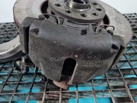 Zacisk przód prawy Audi A6 C5 2.4 v6 (BDV)