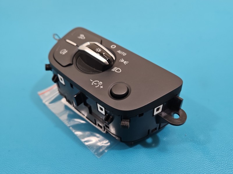 Przełącznik włącznik świateł AUDI Q7 II 4M 4M0941531AA