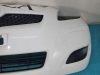 Zderzak przód przedni Toyota Yaris II 068