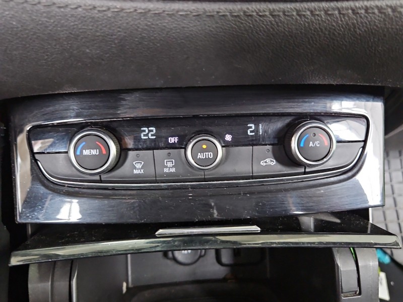 Konsola panel nawiewu Opel Grandland 98177477YX