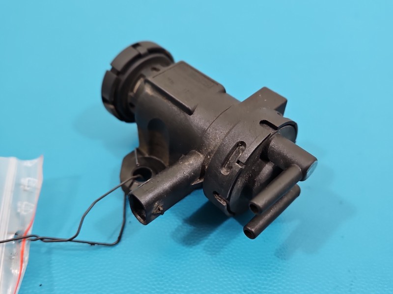 Zawór podciśnienia 8509323 BMW X6 E71 3.0d