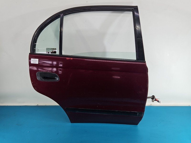 Drzwi tył prawe Toyota Carina E sedan 4d bordowy 3L3