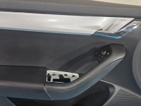 Tapicerka drzwi przód lewa boczek Skoda Octavia III 5E1867011