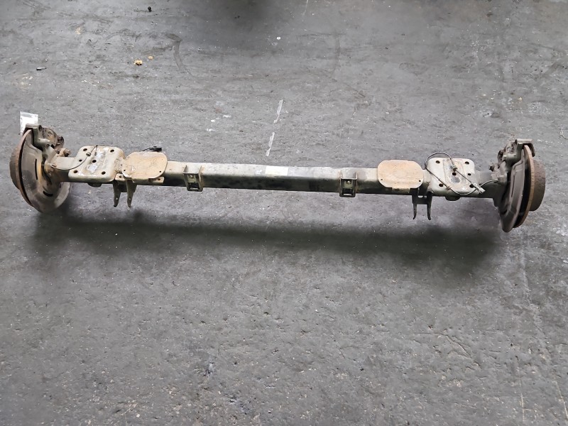 Tylna belka oś tył Renault Master III 10-24 2.3 DCI