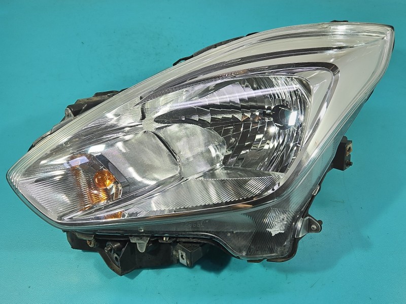 Reflektor lewy lampa przód Suzuki Swift Mk8 EUROPA