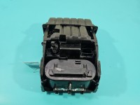 Uchwyt na napoje kubek CUP HOLDER Mercedes CLA C118 X118 A1679054700, A1776805701