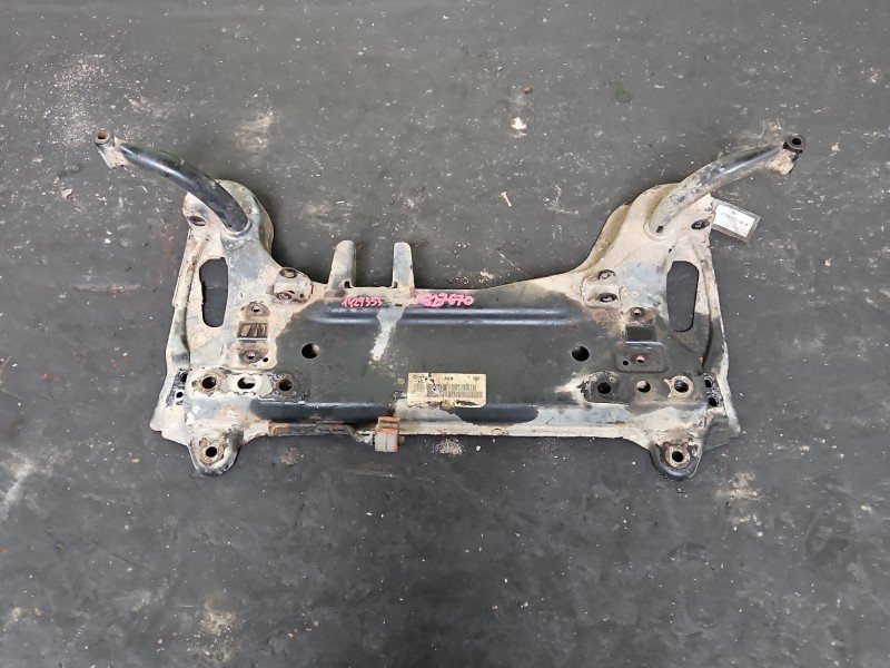 Sanki Belka silnika Ford Fiesta Mk6 1.3 wiel Sanki Belka silnika Ford Fiesta Mk6 1.3 wiel