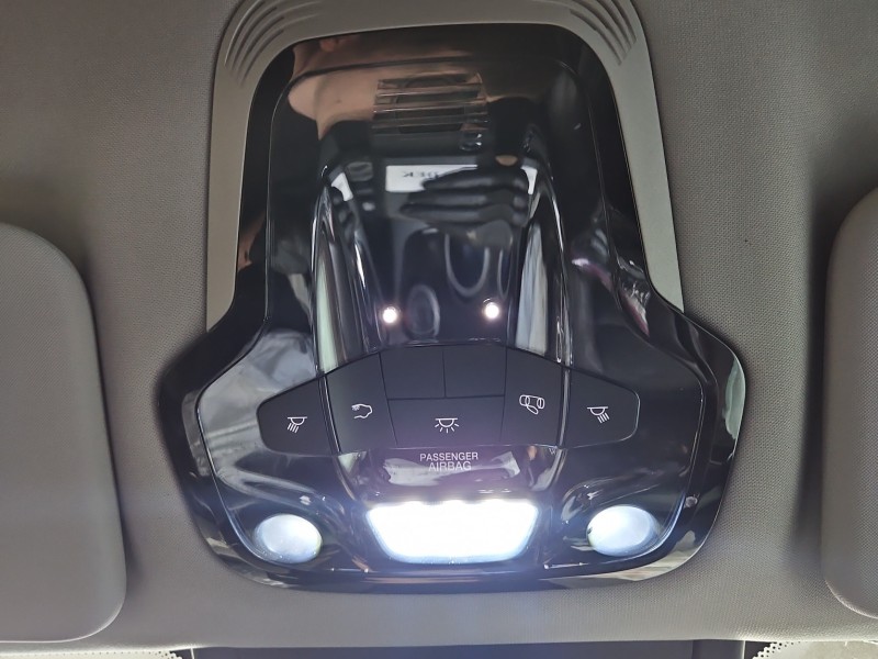 Lampa kabiny lampka Alfa romeo Stelvio 1561305430