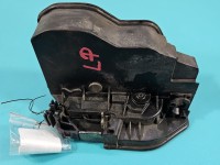 Zamek przód lewy 7202143 Bmw X3 e83 EUROPA Producent części: BMW, 7pin