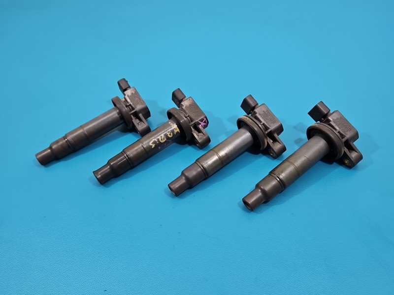 Cewka zapłonowa Toyota Yaris II 90080-19021 1.3 vvti TOYOTA, Europejska, 4szt, 4pin