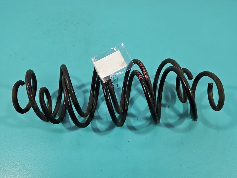 Sprężyny tył komplet Peugeot 3008 II HB