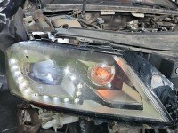 Reflektor prawy lampa przód Vw Passat B7 EUROPA