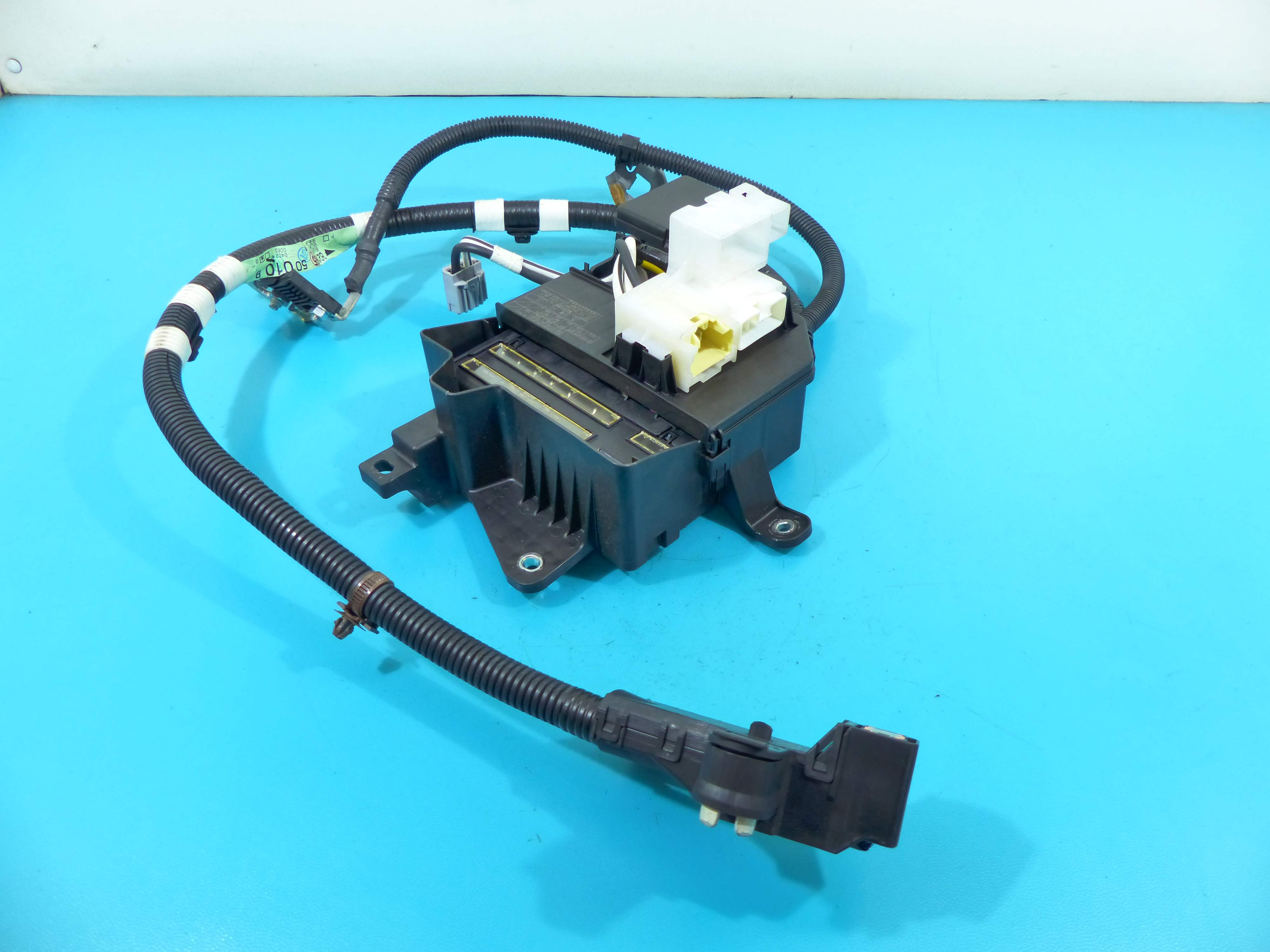 sterownik-modu-lexus-ls-iv-06-12-82712-50160-82165-50010-b