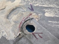 Osłona PODWOZIA PRAWA Uszkodzenia widoczne na zdjęciach Toyota Corolla E21 19- 1.5 12V