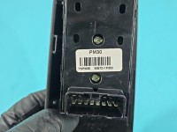 Przełącznik szyb Kia Venga 93570-1P300 Producent części: KIA EU