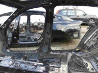Próg prawy SŁUPEK ŚRODKOWY B Porsche Panamera I 970 HB 5d czarny LC9Z