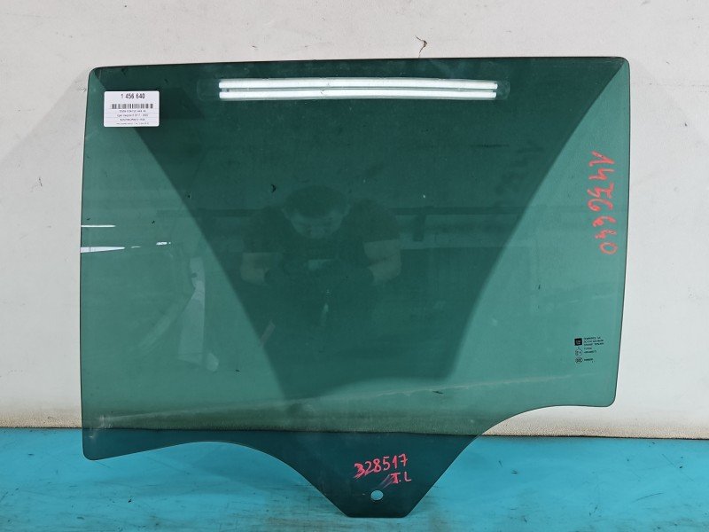 Szyba drzwi tył lewa Opel Insignia B kombi Szyba drzwi tył lewa Opel Insignia B kombi