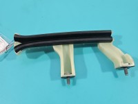 Mocowanie Europejska, prowadnica szyby przód lewy uchwyt Europejska, prowadnica szyby przód lewy Dacia Duster III 24- 802217087R