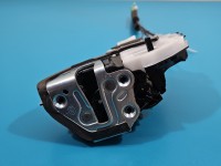 Zamek tył lewy 10521223 Toyota Rav4 V TOYOTA