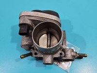 Przepustnica Audi A4 B6 06B133062P 1.6 wiel