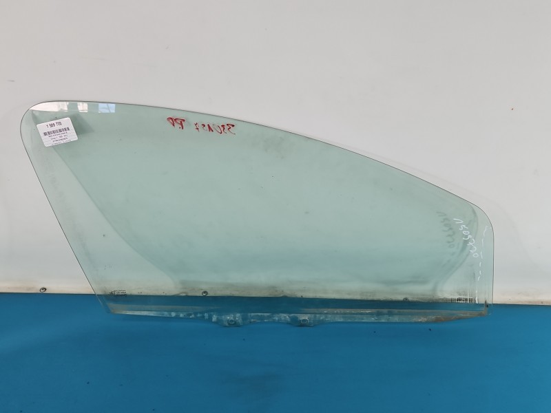 Szyba drzwi przód prawa Citroen C1 I HB