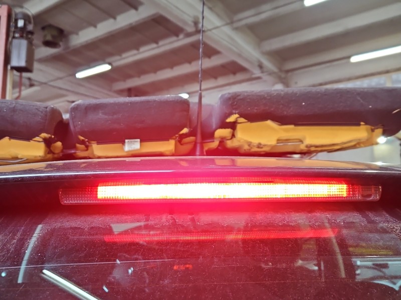 TRZECIE ŚWIATŁO STOP STOPU Citroen C4 II HB