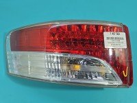 Lampa tył lewa TOYOTA, 08-11 PĘKNIĘTY KLOSZ Toyota Avensis III T27 kombi EUROPA