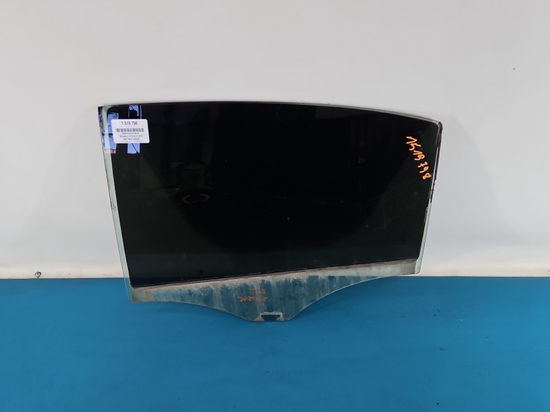 Szyba drzwi tył lewa MERCEDES W176 HB