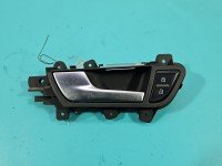 Klamka wewnętrzna przód lewa AUDI A4 B8 8K0837019