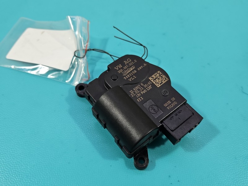 Silniczek nawiewu NAGRZEWNICY Skoda Scala 2019- 2Q0907511E EUROPA