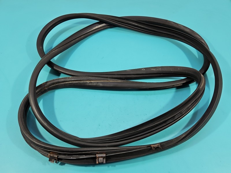 Uszczelka drzwi przód prawa hyundai H1 II