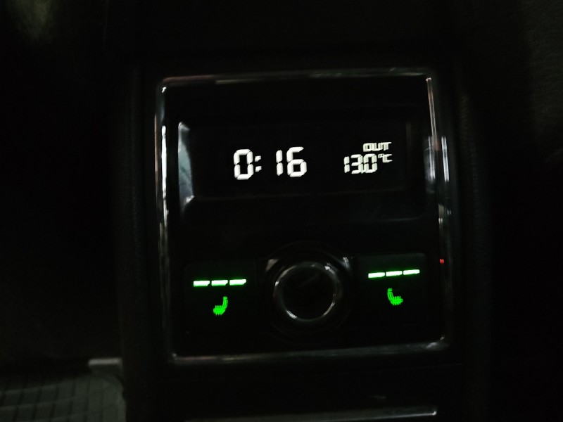 Konsola panel nawiewu Skoda Superb II 3T0919201