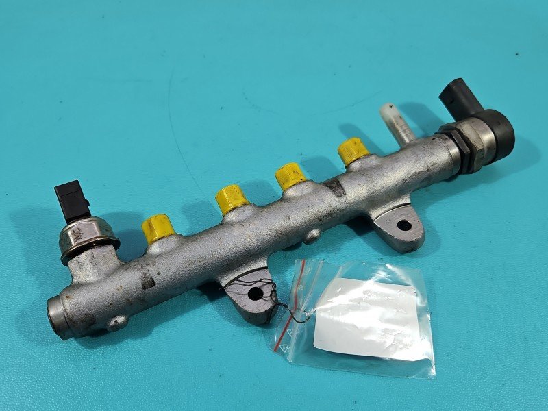 Listwa wtryskowa CZUJNIKI Skoda Fabia III 04B130093, 0281006075, 04L906054 1.4 tdi (Cus) Listwa wtryskowa CZUJNIKI Skoda Fabia III 04B130093, 0281006075, 04L906054 1.4 tdi (Cus)