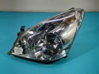 Reflektor lewy lampa przód Toyota Corolla Verso II EUROPA