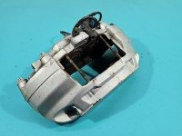 Zacisk przód prawy Mercedes W205 2.0 16V