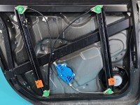 Podnośnik przód prawy Porsche Cayenne I 3D1959792E 5d HB