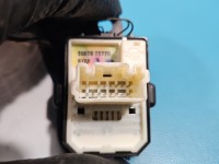 Przełącznik szyb Renault Kadjar 255707377R EU