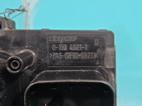 Skrzynka bezpieczników Opel Astra III H 13206754