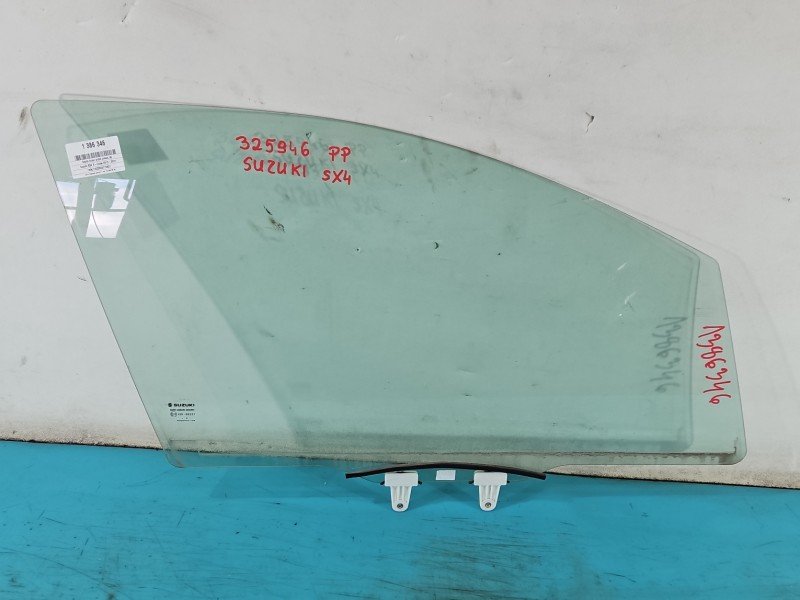 Szyba drzwi przód prawa Suzuki Sx4 S-Cross 13-21 HB