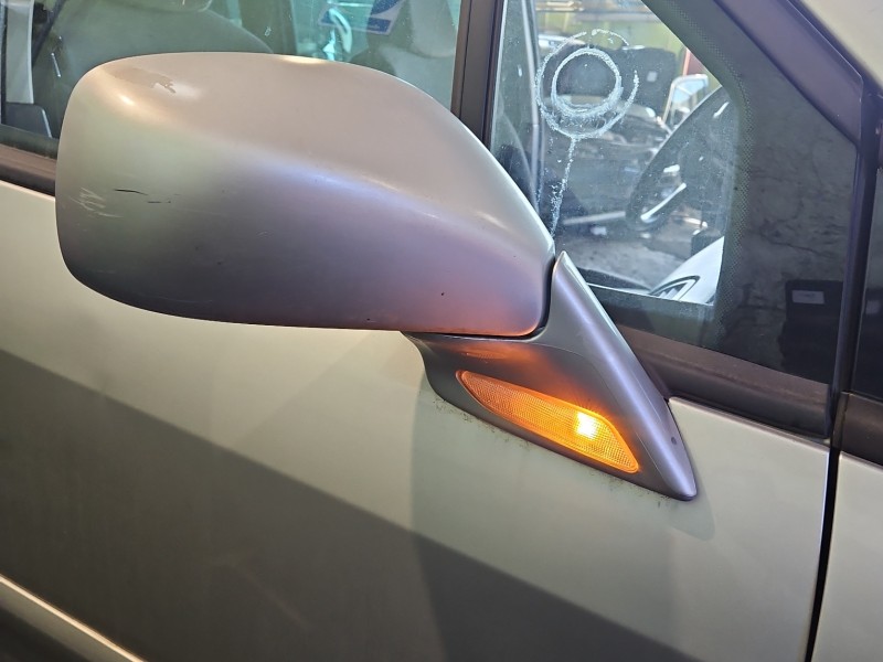 Lusterko prawe Peugeot 807 EZRC Europa /lakier: EZRC / elektrycznie składane/ 6+2+2 pin / Rysy na obudowie europa