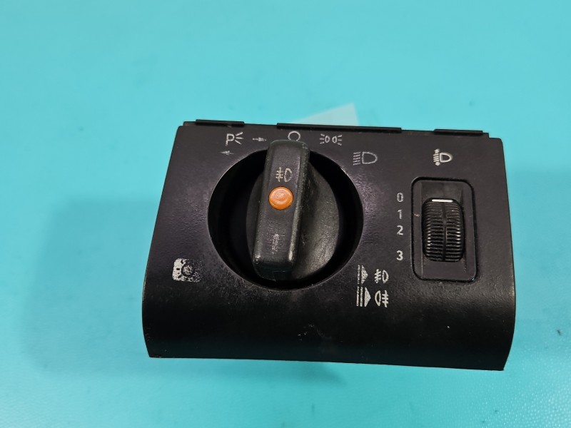 Przełącznik włącznik świateł Mercedes W202 2026890280