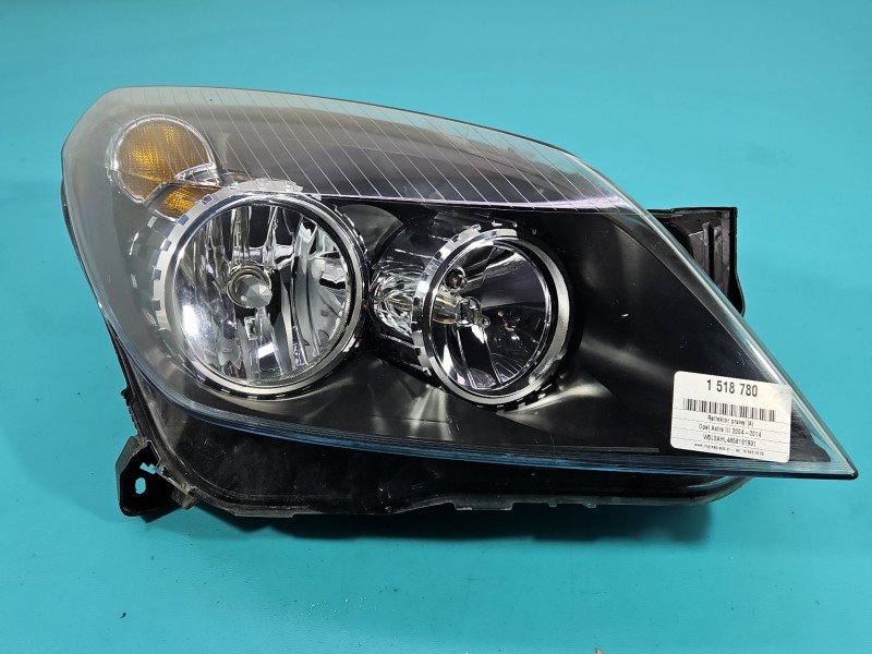 Reflektor prawy lampa przód Opel Astra III H EUROPA