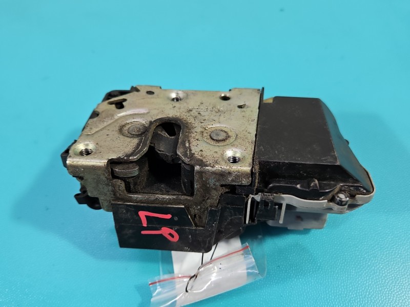 Zamek przód lewy Citroen Xsara Picasso EUROPA 6pin