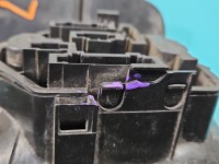 Lampa tył lewa Volkswagen, hella, uszkodzone jedno zapięcie trzymające wkładu Vw Vento sedan