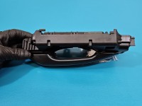 Klamka przód prawa zewnętrzna Audi A4 B9 8W02837812A LX7L