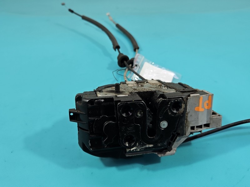 Zamek tył prawy 81420-2L200 Hyundai I30 I 07-12 Hyundai, 4pin