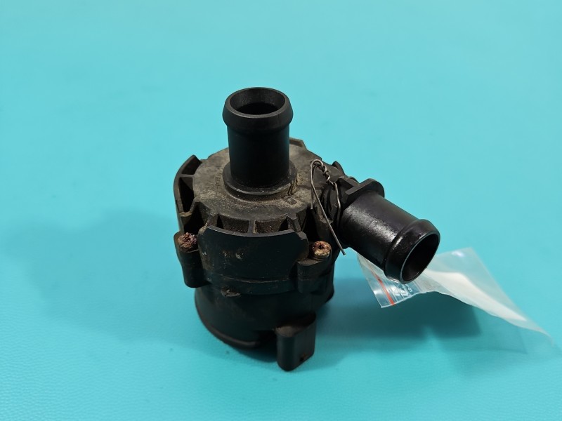 Pompka obiegu wody pompa Land rover Discovery Sport 14- L550 2.0d 0392023249