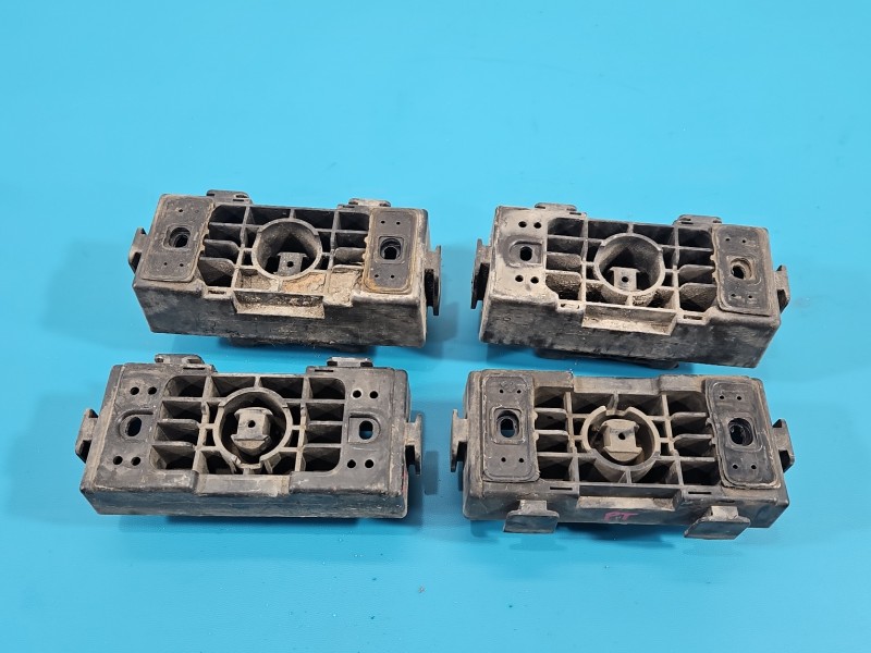 Mocowanie Europejska, Progu 4szt uchwyt A1666900334, A1666900134 Mercedes GL II X166